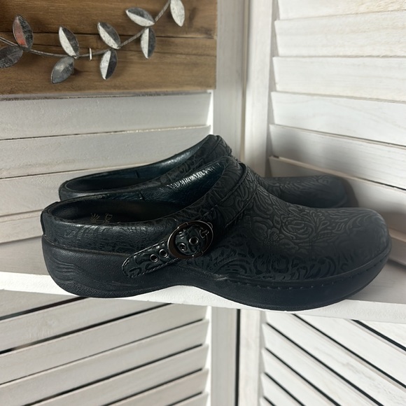 Dansko Black Floral Tooled Clogs - Picture 4 of 6